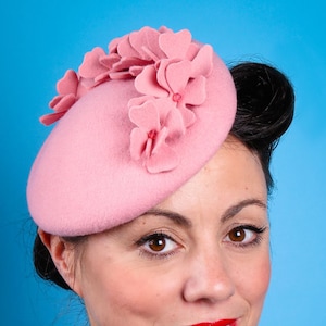 Pink retro flower hat | 50s style pink hat | formal hat | ladies hat | wedding hat | vintage style | baby pink | Ascot hat