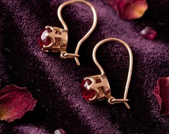 Pendientes colgantes vintage de oro de 14k con forma de rosa, solitario corona de gema roja, sello 583, regalo para ella.