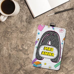 Porta credencial de profesor personalizado, etiqueta de nombre personalizada con letra para cuaderno de composición, temática de útiles escolares, regalo de regreso a clases
