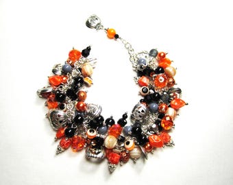 Handcrafted Cha-Cha Halloween Pumpkin Chunky Orange Beaded Charm Bracelet