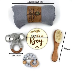 Coffret cadeau bébé garçon et fille || Anneau de dentition au crochet personnalisé, brosse douce pour bébé, couverture à emmailloter et carte d'étape importante