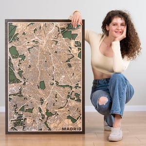 Madrid Karte Stadtplan, Wandkunst, Spanien Karte, personalisierte Stadt Karte - individuelles Reisegeschenk aus Holz für sie, 3D Karte für Bürodekoration