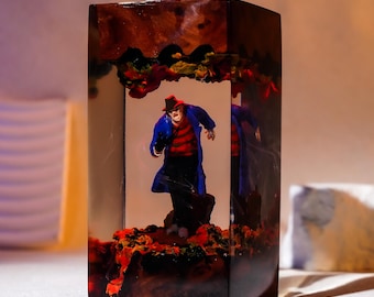 F.r.e.d.d.y Krue.ger Resin Lamp | Handmade Horror Diorama | Nightmare on Elm Street Collectible | Halloween Gift | Spooky Room Decor