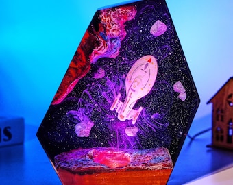Star.Trek NCC-74656 Resin Lamp | Handmade Sci-Fi Diorama Light | Starship Voyager LED Lamp | Christmas Gift Idea