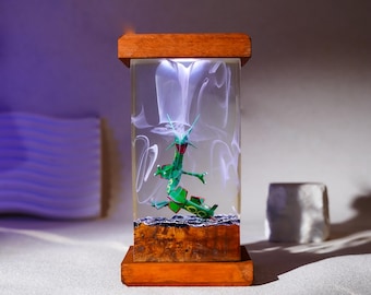 Ray.qua.za Resin Lamp | Handmade Fantasy Light | Dragon Figure Desk Lamp Gift | Po.ké.mon Inspired Art Decor