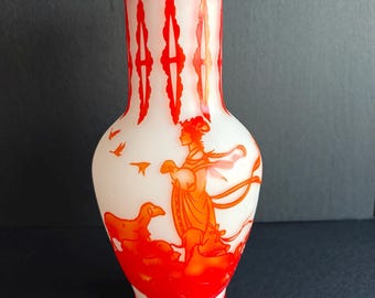 ケルシー・マーフィー作 カメオグラス 花瓶 ガラス彫刻 ピルグリム