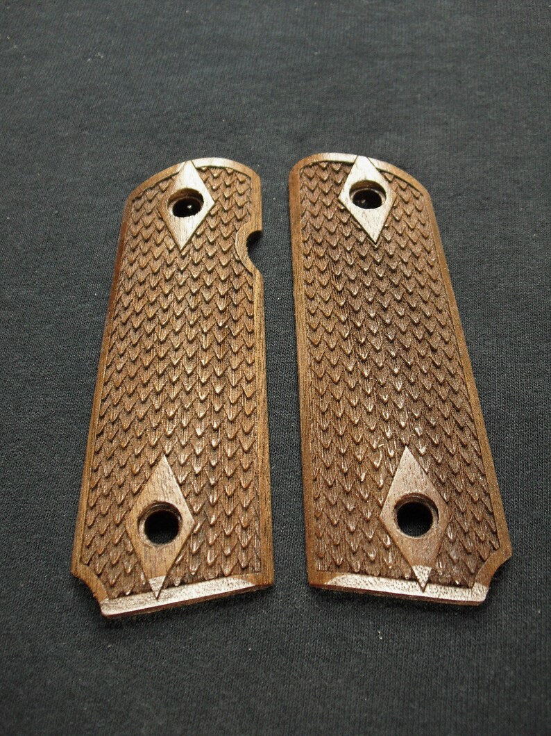 Dragon Scale Walnut 1911 Grips Compact Checkered Engraved