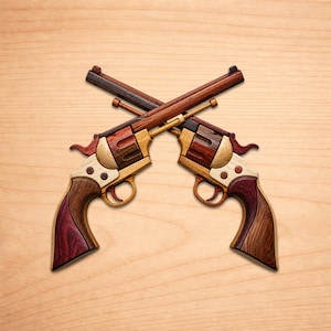 Peut inclure: Deux revolvers croisés fabriqués à partir de différentes nuances de bois naturel, incluant des tons beige clair, brun moyen, brun foncé et violet rougeâtre profond. Les pistolets en bois présentent des barillets, détentes et canons détaillés.