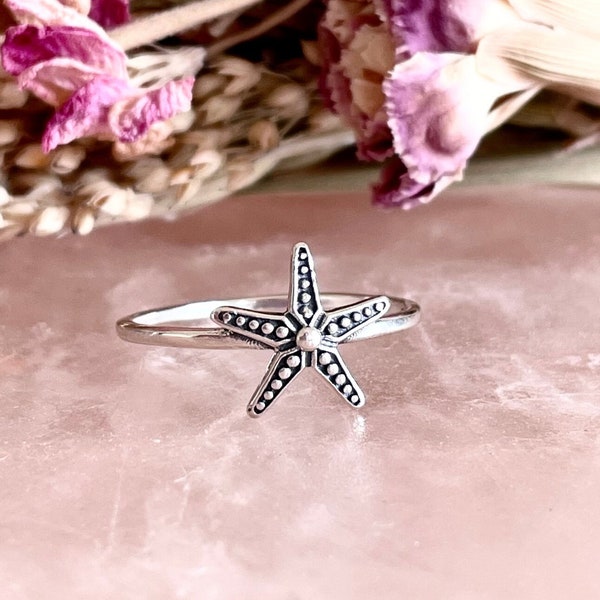 Starfish ring, starfish knuckle ring,  silver stacking rings, beach ring, ocean ring, boho style, mermaid style, ocean vibe, little mermaid