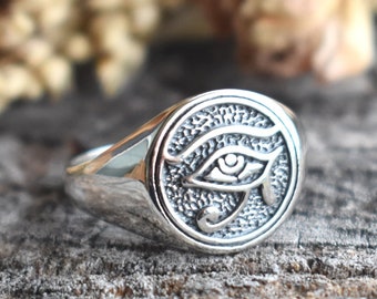 Signet Horus Eye Ring, Eye of Horus Ring, Ra Egypt Ring, Healing Ring, Sterling, All seeing eye, Eye of Protection, Egyptian Symbol Ring