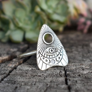 Planchette Ring, Ouija Ring, Moon phase ring, Witchy jewelry, all seeing eye ring, fortune telling, witchy ring, witch ring, evil eye ring