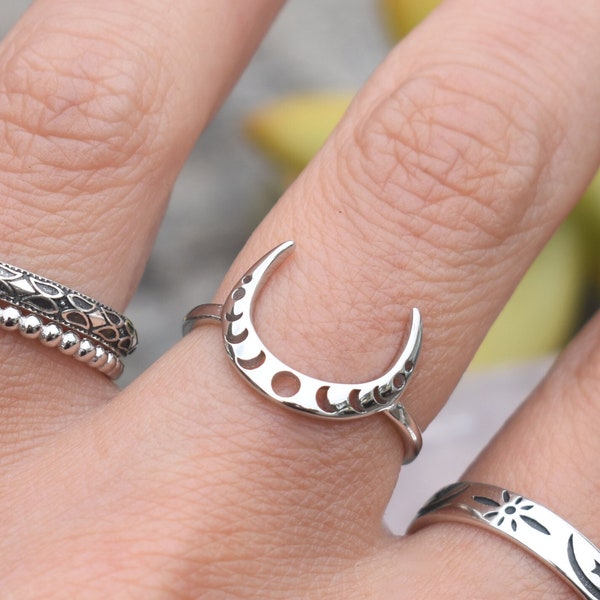 Sterling Silver Moon Phase Ring, Moon Phase Jewelry, Moon Phase, Crescent Moon Ring, Silver Moon Ring, Luna ring, moon lover, moon goddess