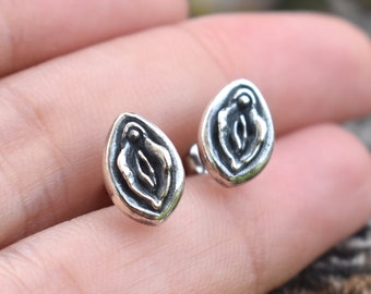 Yoni Earrings, Pussy Earrings, Vulva Stud Earrings, Feminist, Womens Empowerment, Female Vagina, Yoni Jewelry, Divine Feminine, Female Studs