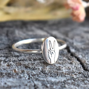 Peace Sign Ring, Peace Ring, 90&#39;s style, y2k, boho ring, hippie ring, flower child, 70&#39;s peace sign, sterling silver peace ring, hippie vibe