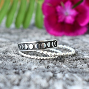 Sterling Silver Moon Phase Ring, Moon Phase Jewelry, Moon Phase, Stacking Rings, Silver Moon Ring, Luna ring, moon lover, moon goddess
