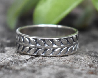 Vine Ring, Boho Ring, Eternity Leaf Band, Branch Ring, Tree Ring, Silver Ring, Leaves Ring, Wedding Band, olive leaf ring, forest ring