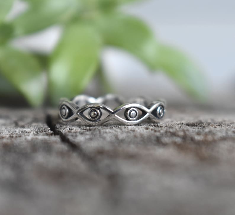 Eternity Evil eye ring, Silver eye ring, Witchy jewelry, all seeing eye ring, fortune telling, witchy ring, evil eye jewelry, eternity band image 7
