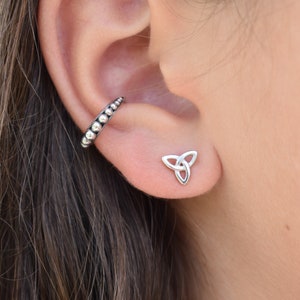Triquetra Earrings, Silver Celtic Studs, Dainty Earrings, Celtic Jewlery, Celtic Earrings, Celtic Trinity, Knot Earrings, Dainty Knot Studs