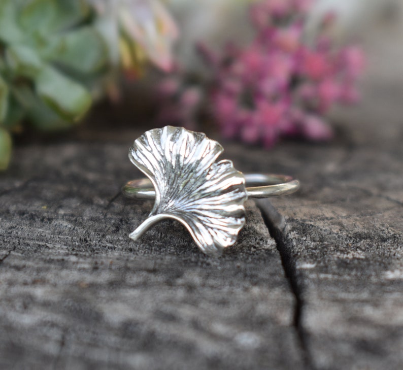 Ginkgo Ring Ginkgo Leaf Ring Plant Lover Plant Lady Ginkgo Etsy