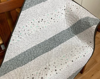 Twinkle Twinkle Lap Quilt, Gray and Aqua Stars on White, Flannel Baby Blanket, Ready to Ship