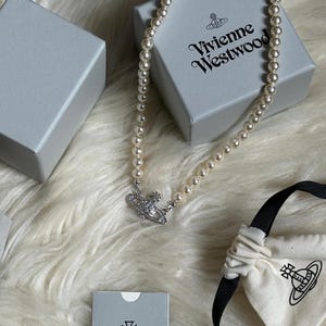 Vivienne Westwood Classic Pearl Necklace