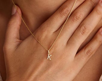 Benutzerdefinierte Initial Halskette mit CZ Diamanten, Pave Brief Halskette, personalisierte Charm Schmuck, Geburtstagsgeschenk, tägliches Geschenk für sie, Weihnachtsgeschenk