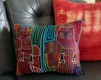 Twin Owls Mola Pillow / Hand Sewn Kuna Indian Art