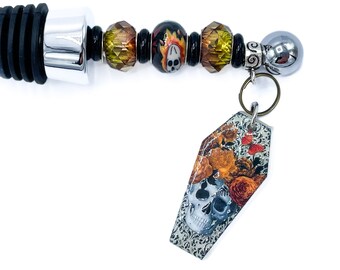 Skull and Roses Wine Stopper / Day of the Dead Gift / Halloween Bottle Stopper