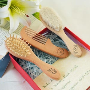 Personalised Wooden Baby Hairbrush,Baby Name Brush,Baby Shower ,Engraved Name Brush,Baby Keepsake Gift,Baby Girl Gift,New Parents Gift