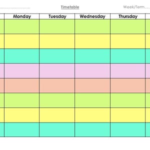 Può includere: Un modello di orario colorato con un layout a griglia, con righe per i periodi da 1 a 8 e colonne per dal lunedì al venerdì. Le celle sono riempite con vari colori.