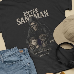 Geben Sie Sandman Shirt, Metallica Fan Geschenk, 1991 Rock Tour Tee, Gothic Skull Top, Gildan 64000 Unisex Musik Shirt | Dark Art Band T-Shirt