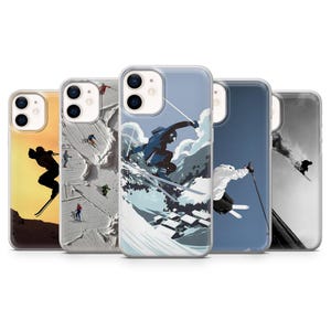 Peut inclure: Ensemble de cinq coques de téléphone avec des illustrations de ski. Les coques présentent des skieurs en action sur des paysages de montagne, avec des couleurs allant des tons de coucher de soleil au monochrome. Chaque coque a un design différent.
