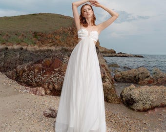 Biała sukienka maxi z halterem, sukienka ślubna na plażę, zwiewna sukienka letnia, elegancka suknia ślubna, sukienka dla druhny w stylu boho, długa sukienka z odkrytymi plecami