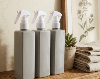 Botella pulverizadora cuadrada gris de 250 ml / Botella vacía para productos de limpieza de baño / Botella pulverizadora recargable con gatillo / Almacenamiento de artículos de limpieza