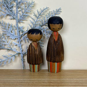 Pair Kokeshi Doll, Vintage Japanese Creative doll &quot;Sister and younger brother&quot; (11.5cm./9cm.)