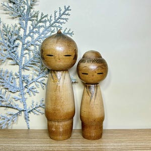 Pair Kokeshi Doll, Vintage Japanese Creative doll (15.5cm./12.5cm.)