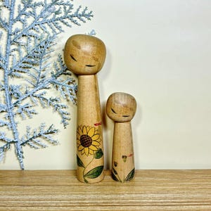 Pair Kokeshi Doll, Vintage Japanese Creative doll (13.2cm./8.2cm.)