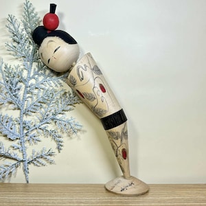 Kokeshi Doll, Vintage Japanese Creative doll "Women Curved" (24.5cm.)