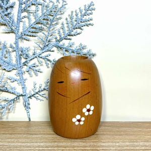 Kokeshi Doll, Vintage Japanese Creative doll &quot;White Hana&quot; (8cm.)