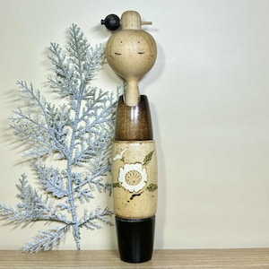 Rare Kokeshi Doll, Vintage Japanese Creative doll (25.5cm.)