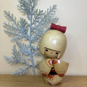 Kokeshi Doll, Vintage Japanese Creative doll by Tomio Ishida (13.5cm.)