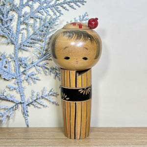 Kokeshi Doll, Vintage Japanese Creative doll (13cm.)