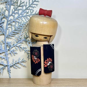 Kokeshi Doll, Vintage Japanese Creative doll (15.5 cm.)