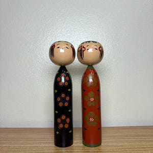 Pair Kokeshi Doll, Vintage Japanese Creative lacquer doll (20cm./20cm.)
