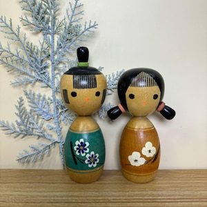 Pair Kokeshi Doll, Vintage Japanese Creative doll &quot;Cute Hana Couple&quot; (15.5cm./13.5cm.)