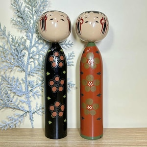 Pair Kokeshi Doll, Vintage Japanese Creative lacquer doll (19.5cm./19.5cm.)