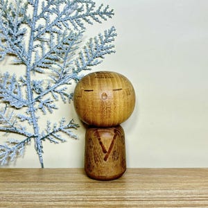Kokeshi Doll, Vintage japanische kreative Puppe von Kenichi Murakami (10 cm.)
