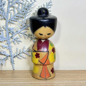 Kokeshi Doll, Vintage Japanese Creative doll (12.5cm.)