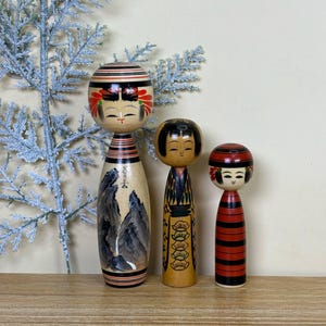 Kokeshi Doll(Set of 3), Vintage Japanese Creative doll (12.2cm./9cm./8cm.)