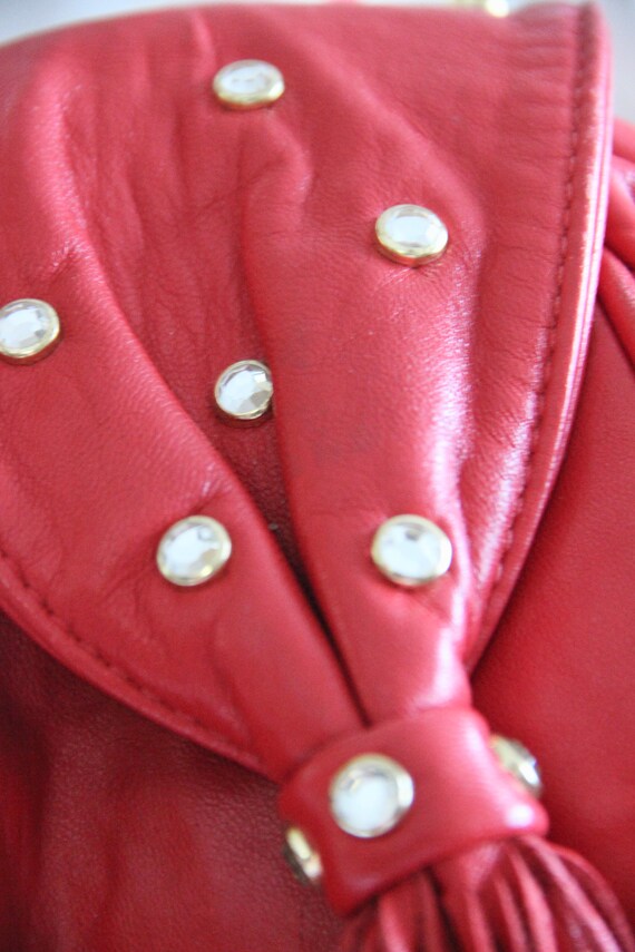 80s Set Red Oversized Belt and Fringe Bag - image 8